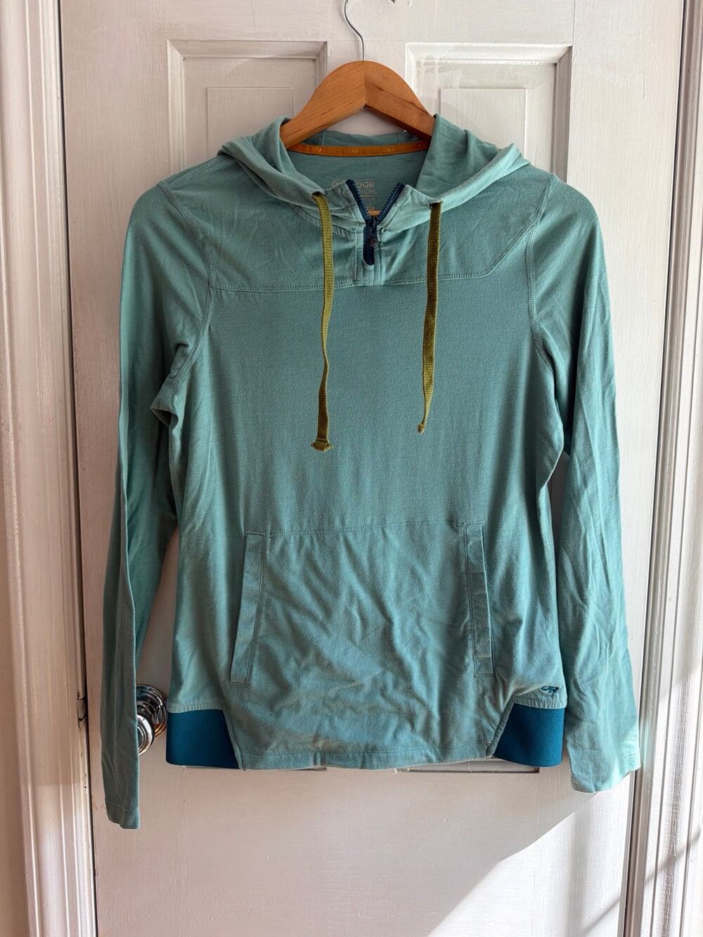 Outdoor Research Womens Small Sage Green Quarter Zip Lightweight Hoodie Pullover